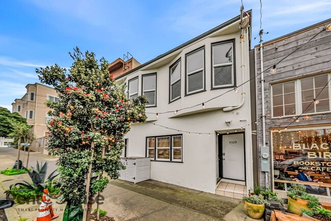 Building Photo - 4525-4529 Irving St. SF