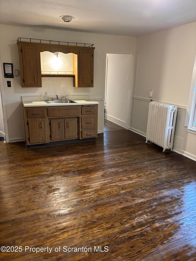 Building Photo - 1115 Monroe Ave