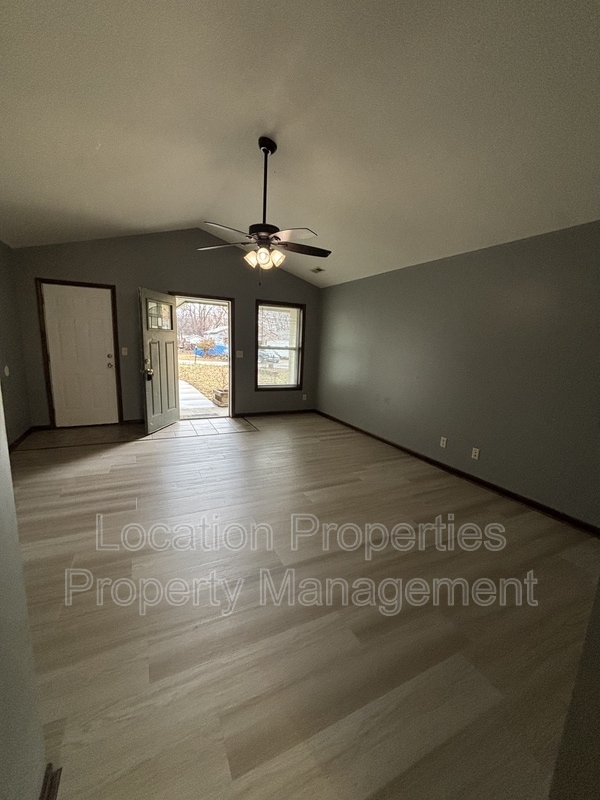 Building Photo - 433 Arkansas St