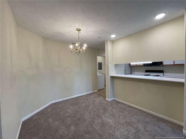 Building Photo - 224 Waterdown Dr