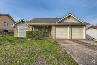 Building Photo - 2302 Frontier Trl