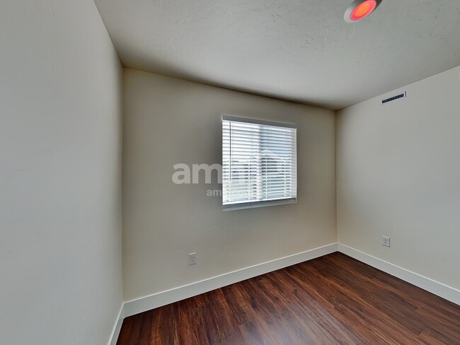 Building Photo - 4113 Keklik Ave