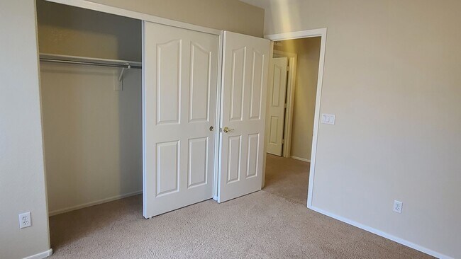 Building Photo - 5-bedroom in the heart of Gilbert