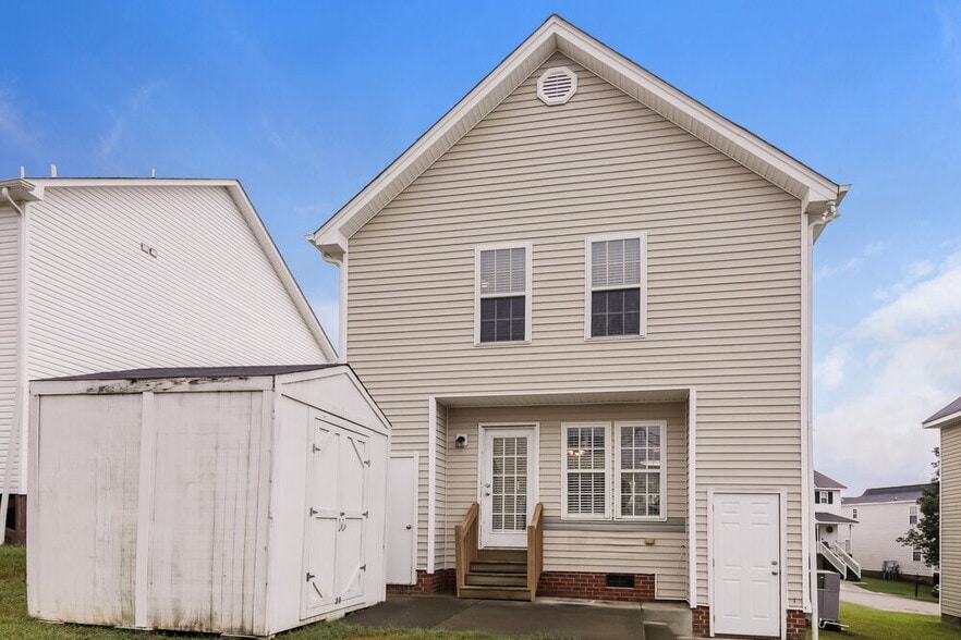 Building Photo - 4408 Windsock Ln