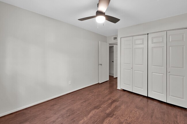 Building Photo - 21 Gambrel Oak Pl