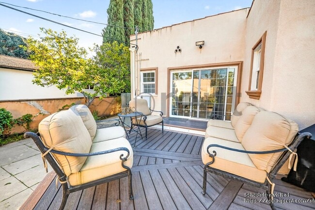 Building Photo - 138 N Hamel Dr