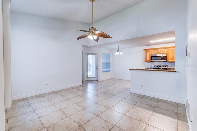 Building Photo - 2597 Grassy Point Dr