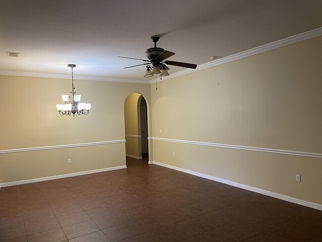 Building Photo - 5079 NW Fiddle Leaf Ct