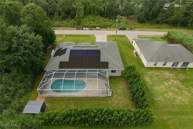 Building Photo - 549 Flamingo Ave S