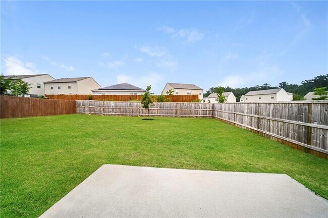 Building Photo - 613 Yazzie Pl