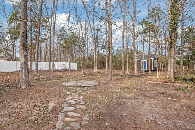 Building Photo - Full Brick Home in Matthews!