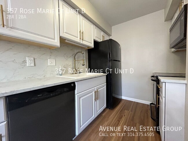 Building Photo - 357 Rose Marie Ct