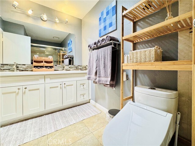 Building Photo - 750 Lincoln Ave