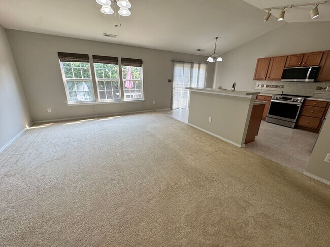 Building Photo - 5337 Thunderidge Drive