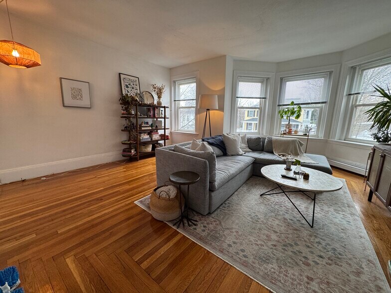 Building Photo - 809 Washington St