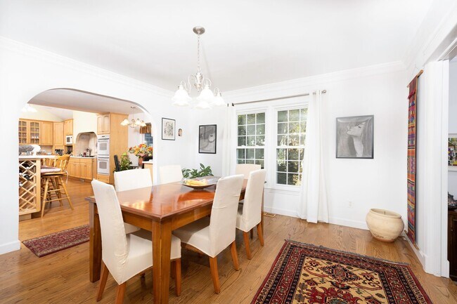 Building Photo - Amazingly Beautiful Colonial - Montgomery Village - Maryland