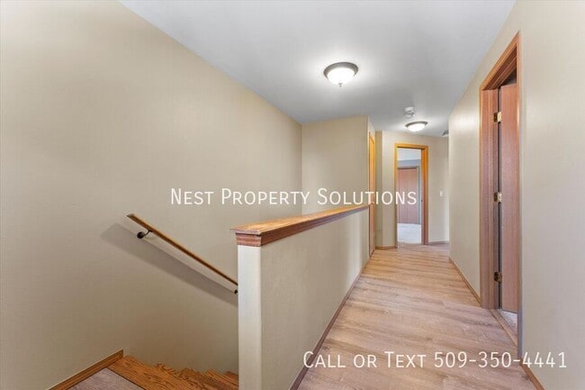 Building Photo - 812 Sage Bay Dr