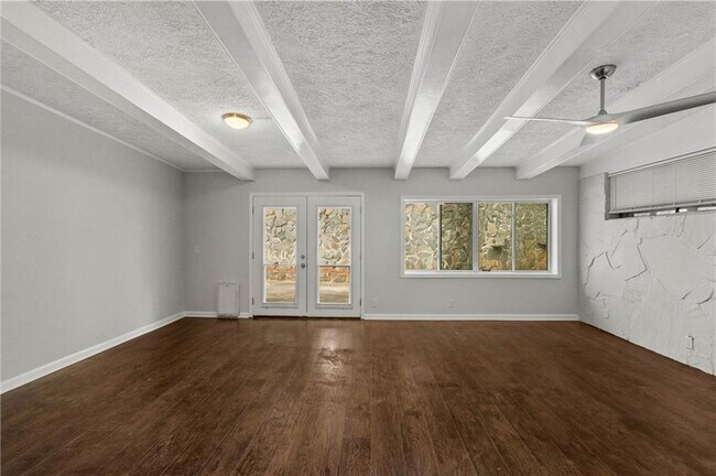 Building Photo - 2634 Birch St