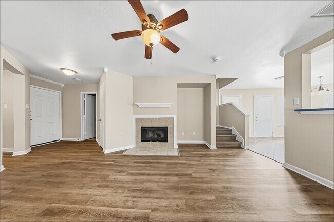 Building Photo - 11411 Seven Sisters Dr