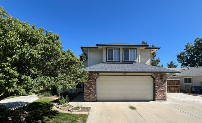 Primary Photo - 9304 W Holt St