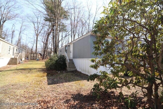 Building Photo - 238 Birchwood Ln