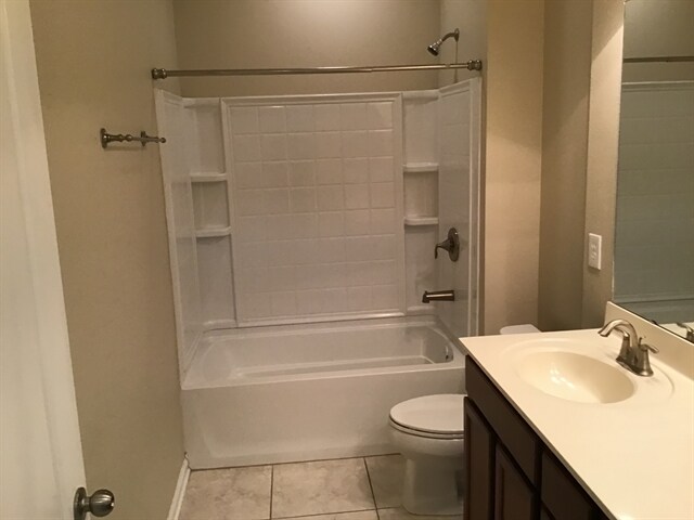 Building Photo - 305 Pine Arbor Cir