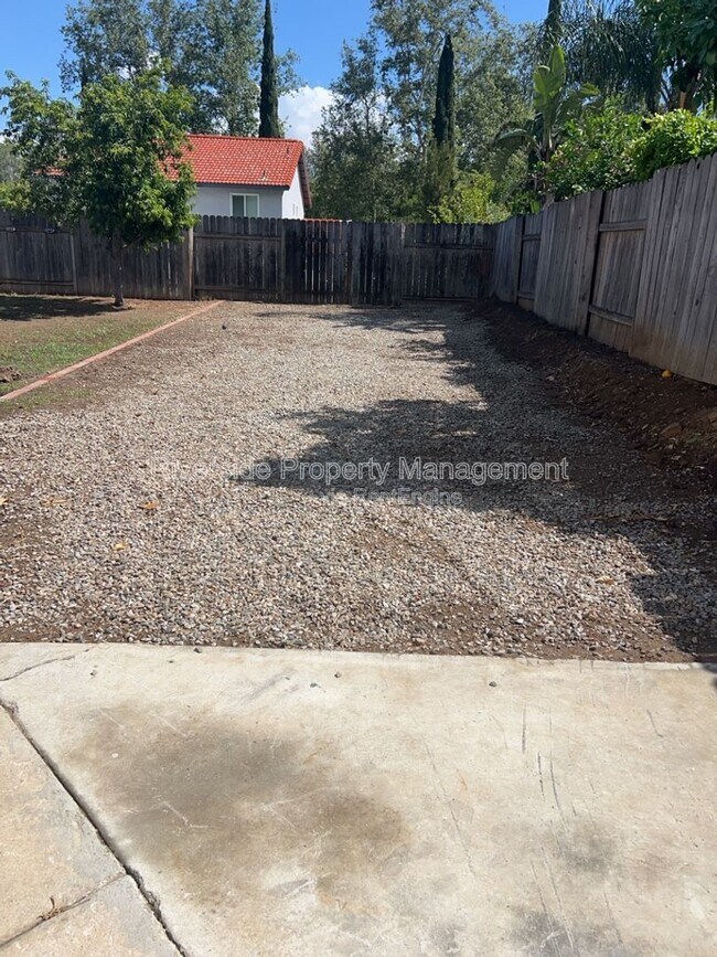 Building Photo - 2861 Carma Ct