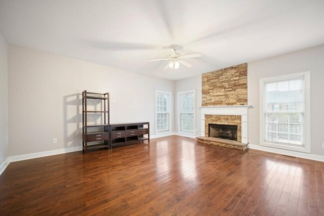 Building Photo - 961 College Pl Ct NW