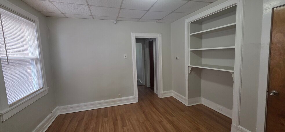 Building Photo - 382 Bond St