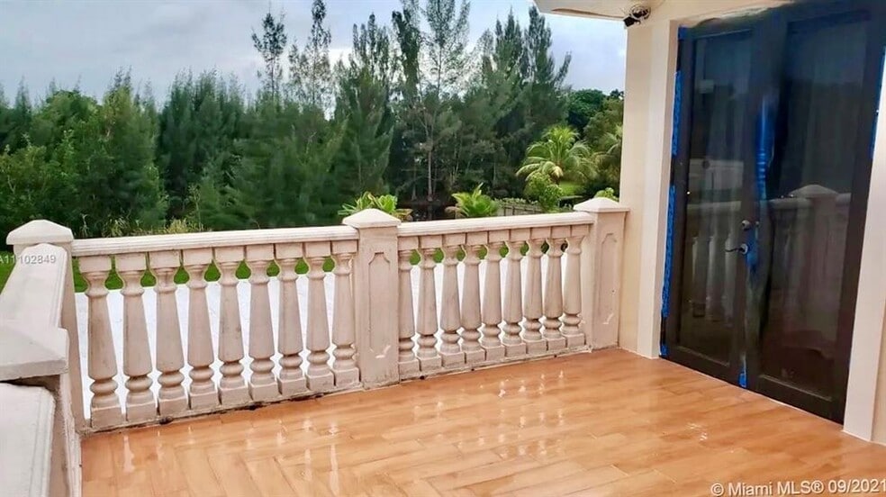 Building Photo - 3301 SW 139th Ave