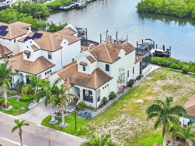 Building Photo - Waterfront Luxury Living | Private Dock + Direct Tampa Bay Access