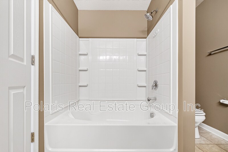 Building Photo - 872 Cherry Tree Ln