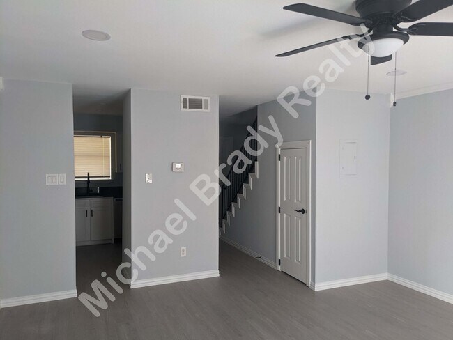 Building Photo - 3924 Scruggs Dr