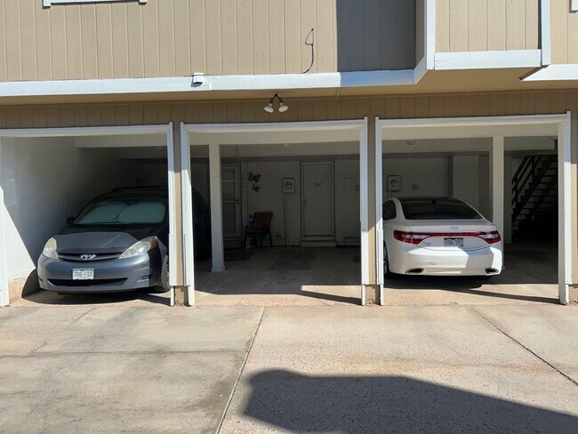 Building Photo - FREE RENT! 2 WEEKS FREE