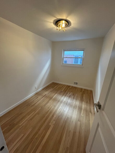 Building Photo - 2731 E 65th St