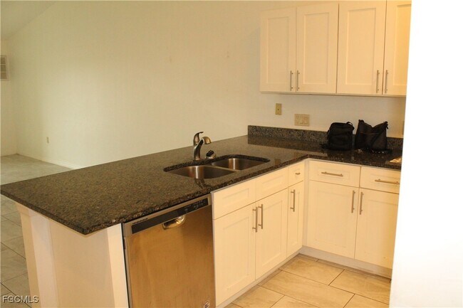 Building Photo - 1110 SW 47th Terrace