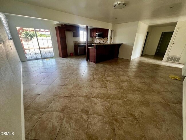 Building Photo - 2530 Geronimo Dr