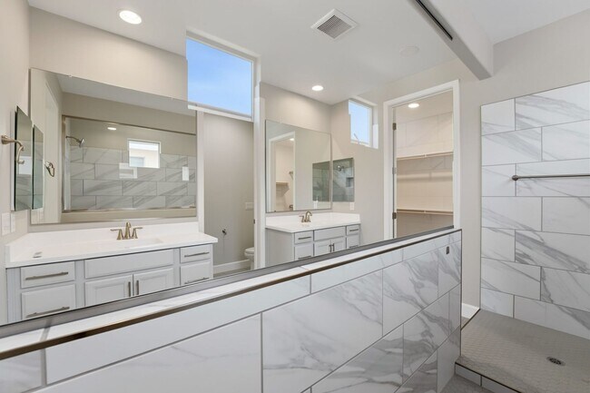 Building Photo - Luxury Kitchen + 3 Bed & Den/Office in Azure Canyon | Quartz, Gas Cooktop & More