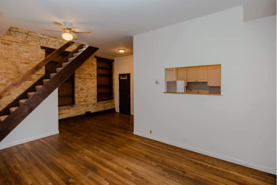 Building Photo - 1251 W Belden Ave