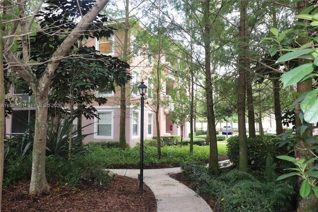 Building Photo - 6660 W Sample Rd