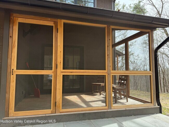 Building Photo - 25 Boggs Hill Rd