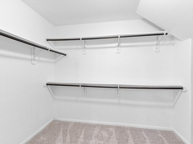 Building Photo - 23827 Pennington Hills Dr