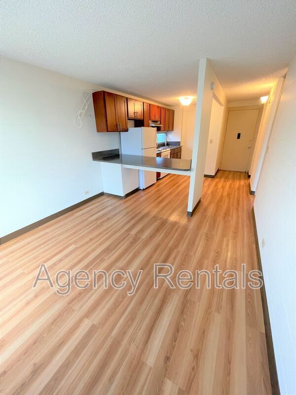 Building Photo - 1525 Kewalo St