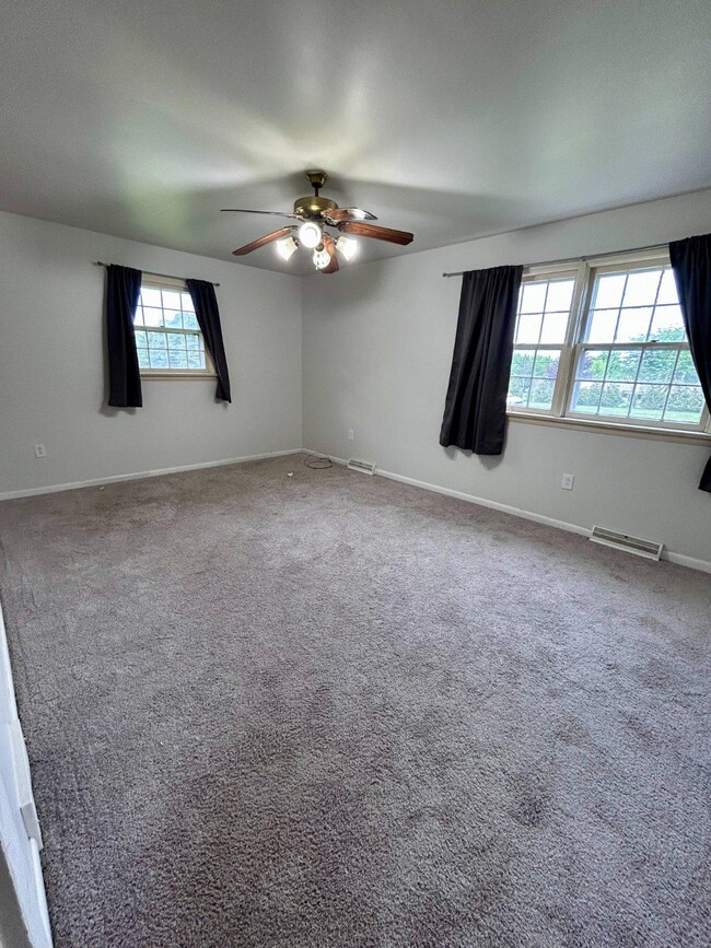 Building Photo - 2572 Forge Rd