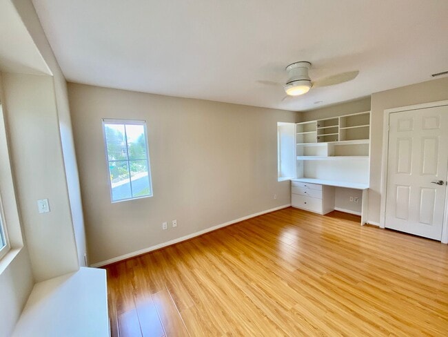 Building Photo - Solar Powered Gorgeous Carmel Valley Home!