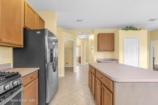Building Photo - 4720 Portage Trail
