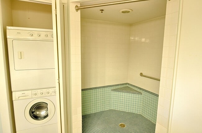 Building Photo - Loft condo in Southern Village 2 bedroom/2 bathroom