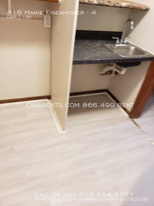 Building Photo - 816 Mamie Eisenhower Ave