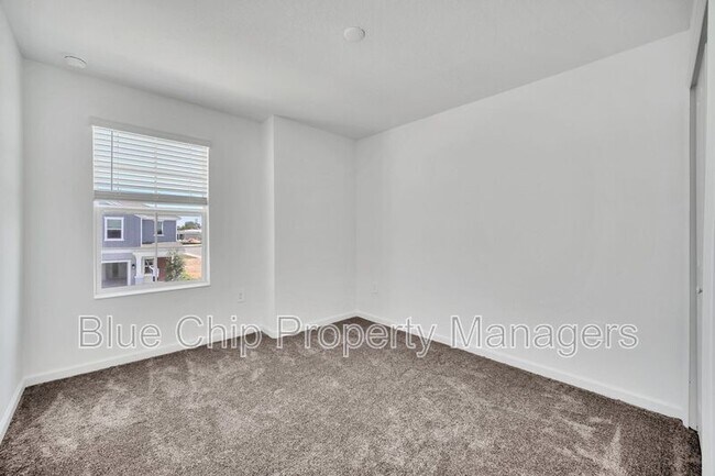 Building Photo - 2209 Aquifer Ln