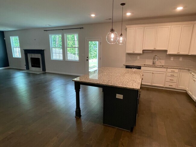 Building Photo - 222 Palisade Rdg